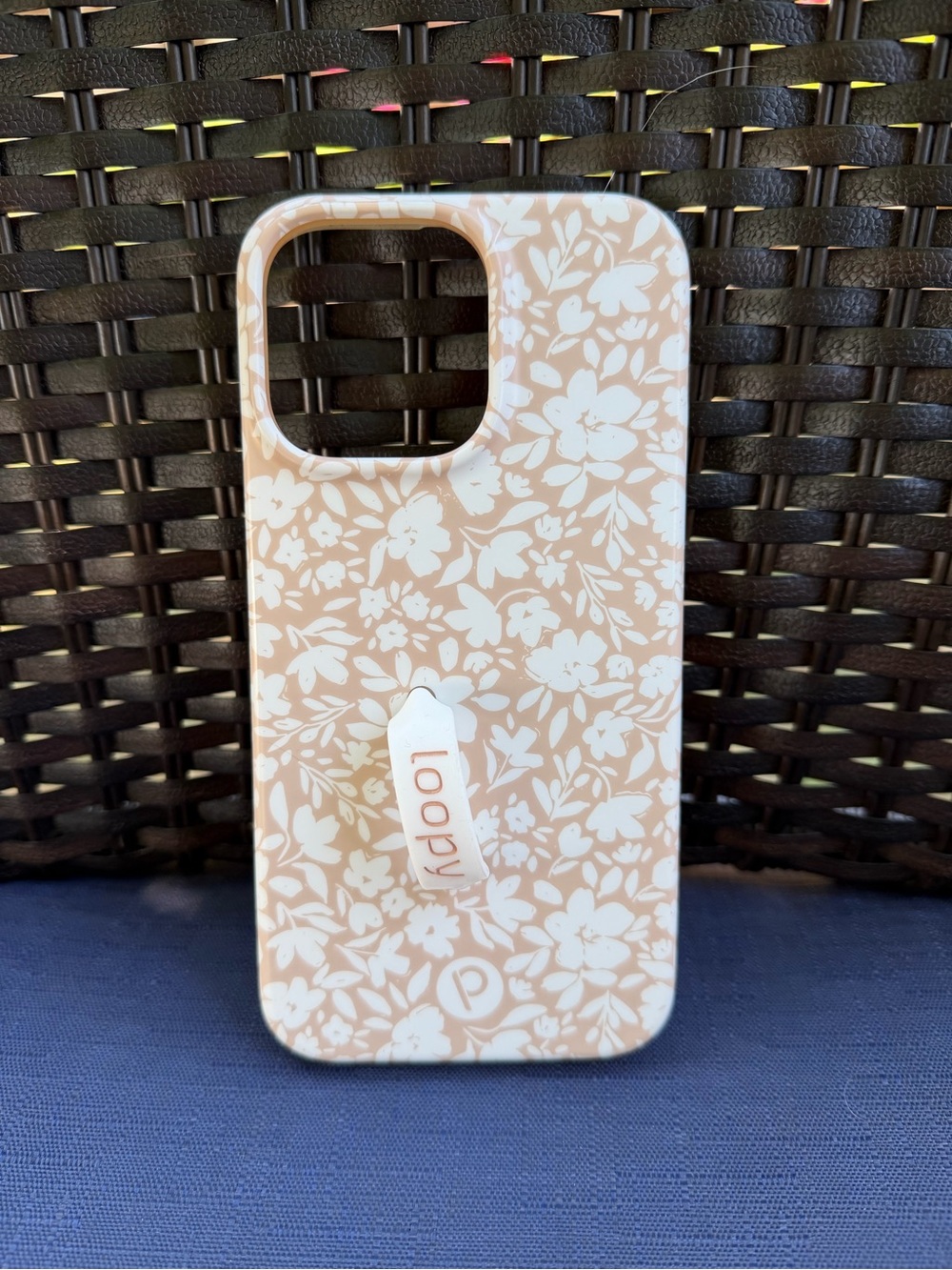 Loopy Case Beige & White Floral Phone Case with Loop Grip